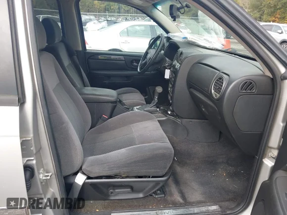 ✅ 2008 GMC Envoy SLE2 • VIN: 1GKDS13S882206315 • Lot: 43579639. Wystawiony na IAAI z przebiegiem 227 878 mil. Bezpłatny archiwum sprzedaży aukcyjnych z USA i szczegółowy raport historii pojazdu na DreamBid. Zdjęcie 5.