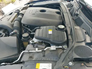 ✅ 2014 Jaguar XF T • VIN: SAJWA0ES9EPU19031 • Lot: 43210291. Wystawiony na IAAI z przebiegiem 84 027 mil. Bezpłatny archiwum sprzedaży aukcyjnych z USA i szczegółowy raport historii pojazdu na DreamBid. Zdjęcie 13.