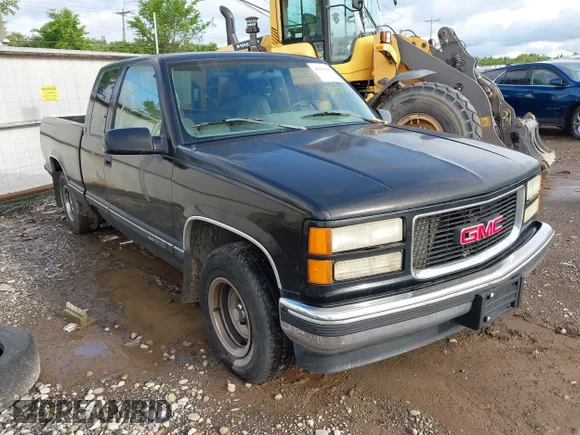 ✅ 1995 GMC Sierra 1500 • VIN: 2GTEC19H4S1525954 • Lot: 42178000. Listed on IAAI with 121,103 mi. Free auction sales archive from the USA and detailed vehicle history report at DreamBid. Image 1.