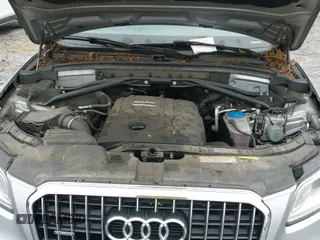 ✅ 2015 Audi Q5 Premium • VIN: WA1CFAFP9FA039382 • Lot: 43201727. Wystawiony na IAAI z przebiegiem 95 365 mil. Bezpłatny archiwum sprzedaży aukcyjnych z USA i szczegółowy raport historii pojazdu na DreamBid. Zdjęcie 19.