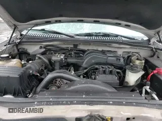 ✅ 2005 Ford Explorer XLS • VIN: 1FMZU62K15UA84726 • Лот: 86122634. Опубликован ранее на Copart с пробегом 187 623 миль. Бесплатный доступ к архиву аукционных продаж из США и подробный отчёт об истории автомобиля на DreamBid. Изображение 16.