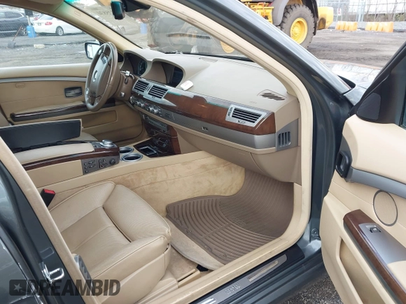 ✅ 2007 BMW 7 Series 750i • VIN: WBAHL83577DT10467 • Лот: 43575830. Опубліковано раніше на IAAI з пробігом 133 411 миль. Безкоштовний доступ до архіву аукціонних продажів зі США та докладний звіт про історію автомобіля на DreamBid. Зображення 5.