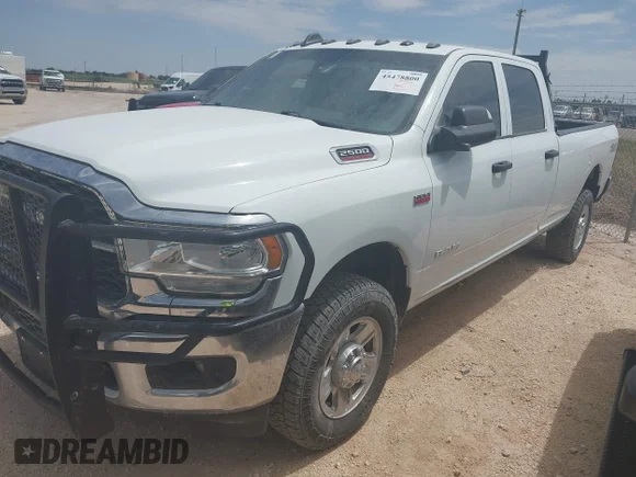 ✅ 2022 Ram 2500 Tradesman • VIN: 3C6UR5HJ3NG438328 • Lot: 45478800. Listed on IAAI with 54,560 mi. Free auction sales archive from the USA and detailed vehicle history report at DreamBid. Image 2.
