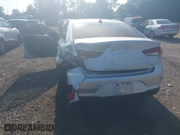 ✅ 2019 Hyundai Sonata Sport • VIN: 5NPE34AF7KH732963 • Лот: 45458439. Опубліковано раніше на IAAI з пробігом 75 030 миль. Безкоштовний доступ до архіву аукціонних продажів зі США та докладний звіт про історію автомобіля на DreamBid. Зображення 6.