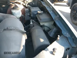 ✅ 1999 Ford F-250 XL • VIN: 1FTNW20L2XEC39945 • Lot: 41341682. Listed on IAAI with 368,263 mi. Free auction sales archive from the USA and detailed vehicle history report at DreamBid. Image 18.