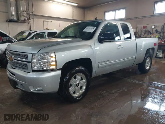 ✅ 2013 Chevrolet Silverado 1500 LT • VIN: 1GCRKSE78DZ376675 • Lot: 44301318. Wystawiony na IAAI z przebiegiem 96 166 mil. Bezpłatny archiwum sprzedaży aukcyjnych z USA i szczegółowy raport historii pojazdu na DreamBid. Zdjęcie 2.