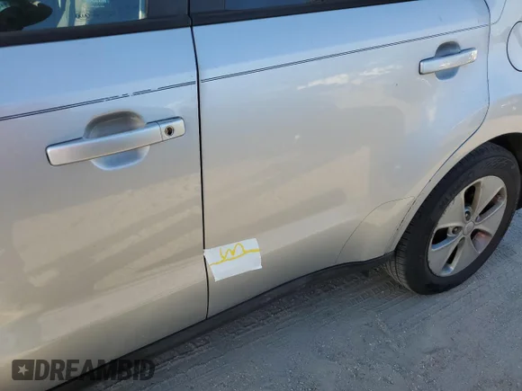 ✅ 2015 Kia Soul • VIN: KNDJN2A21F7766465 • Lot: 78799194. Wystawiony na Copart z przebiegiem 114 517 mil. Bezpłatny archiwum sprzedaży aukcyjnych z USA i szczegółowy raport historii pojazdu na DreamBid. Zdjęcie 13.