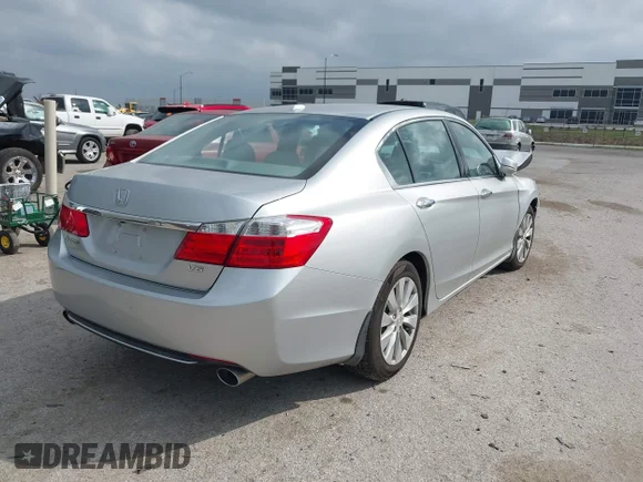 ✅ 2013 Honda Accord EX-L • VIN: 1HGCR3F83DA019418 • Lot: 44569234. Wystawiony na IAAI z przebiegiem Nie podano. Bezpłatny archiwum sprzedaży aukcyjnych z USA i szczegółowy raport historii pojazdu na DreamBid. Zdjęcie 4.