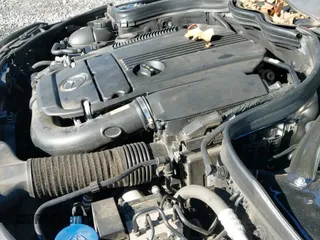 ✅ 2014 Mercedes-Benz C 250 Sport • VIN: WDDGF4HB5EA939260 • Lot: 43856292. Wystawiony na IAAI z przebiegiem 120 182 mil. Bezpłatny archiwum sprzedaży aukcyjnych z USA i szczegółowy raport historii pojazdu na DreamBid. Zdjęcie 12.