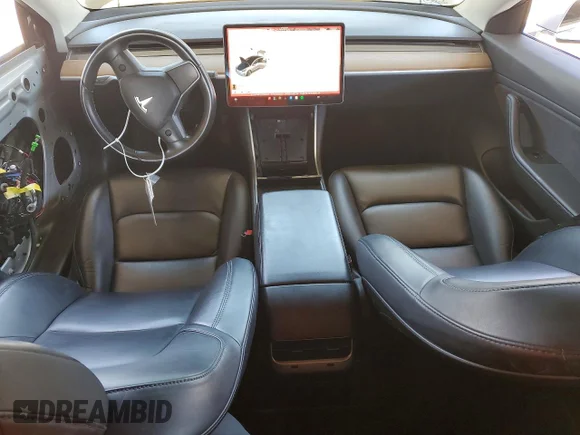 ✅ 2018 Tesla Model 3 Long Range Battery • VIN: 5YJ3E1EB7JF069253 • Лот: 57944026. Опубліковано раніше на Copart з пробігом 47 219 миль. Безкоштовний доступ до архіву аукціонних продажів зі США та докладний звіт про історію автомобіля на DreamBid. Зображення 8.