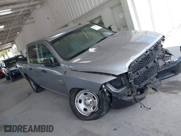 ✅ 2019 Ram 1500 Tradesman • VIN: 3C6RR6KG4KG675866 • Lot: 42399903. Wystawiony na IAAI z przebiegiem 139 493 mil. Bezpłatny archiwum sprzedaży aukcyjnych z USA i szczegółowy raport historii pojazdu na DreamBid. Zdjęcie 13.