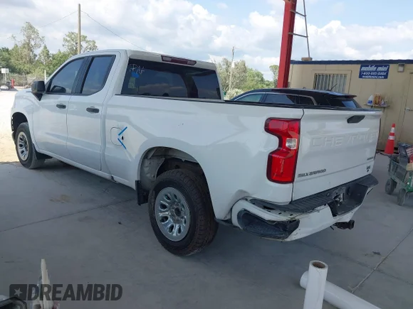 ✅ 2019 Chevrolet Silverado 1500 Custom • VIN: 1GCRWBEH2KZ403962 • Lot: 42190352. Wystawiony na IAAI z przebiegiem 93 379 mil. Bezpłatny archiwum sprzedaży aukcyjnych z USA i szczegółowy raport historii pojazdu na DreamBid. Zdjęcie 3.