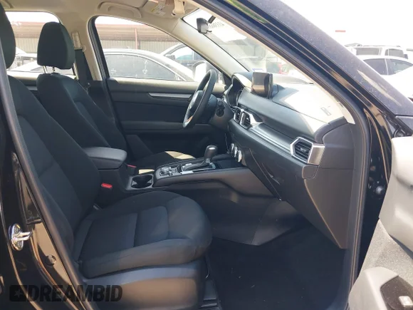 ✅ 2025 Mazda CX-5 S • VIN: JM3KFBAL2S0558583 • Лот: 43338689. Опубліковано раніше на IAAI з пробігом 10 221 миль. Безкоштовний доступ до архіву аукціонних продажів зі США та докладний звіт про історію автомобіля на DreamBid. Зображення 5.