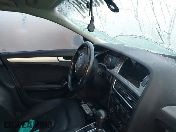 ✅ 2010 Audi A4 Premium Plus • VIN: WAUEFAFL1AN010890 • Lot: 45200484. Wystawiony na IAAI z przebiegiem Nie podano. Bezpłatny archiwum sprzedaży aukcyjnych z USA i szczegółowy raport historii pojazdu na DreamBid. Zdjęcie 5.