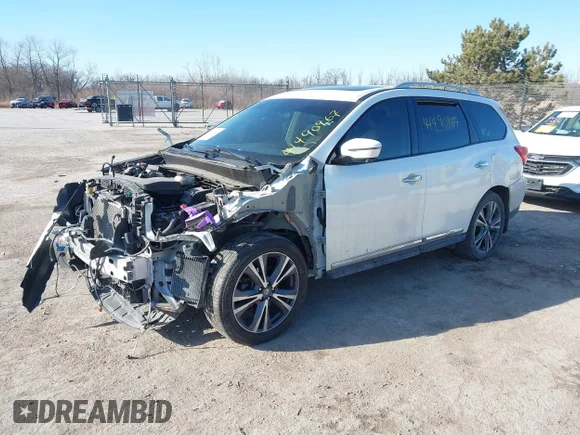 ✅ 2018 Nissan Pathfinder S • VIN: 5N1DR2MM7JC611719 • Лот: 41490967. Опубліковано раніше на IAAI з пробігом 80 451 миль. Безкоштовний доступ до архіву аукціонних продажів зі США та докладний звіт про історію автомобіля на DreamBid. Зображення 2.