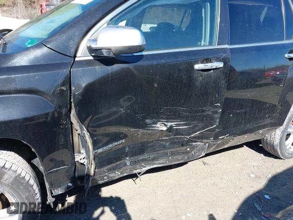 ✅ 2017 GMC Terrain SLT • VIN: 2GKFLUEK2H6310936 • Lot: 44314926. Wystawiony na IAAI z przebiegiem 170 556 mil. Bezpłatny archiwum sprzedaży aukcyjnych z USA i szczegółowy raport historii pojazdu na DreamBid. Zdjęcie 6.