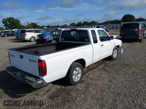 ✅ 2000 Nissan Frontier XE • VIN: 1N6DD26S7YC379502 • Лот: 45189401. Опубліковано раніше на IAAI з пробігом 205 837 миль. Безкоштовний доступ до архіву аукціонних продажів зі США та докладний звіт про історію автомобіля на DreamBid. Зображення 4.