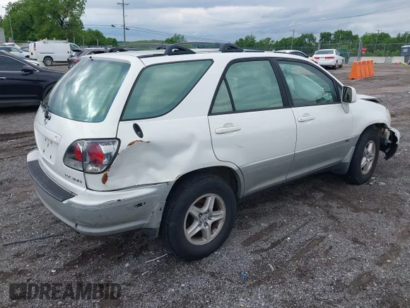 ✅ 2002 Lexus RX 300 • VIN: JTJGF10U820130520 • Лот: 42144444. Опубликован ранее на IAAI с пробегом Не указан. Бесплатный доступ к архиву аукционных продаж из США и подробный отчёт об истории автомобиля на DreamBid. Изображение 4.