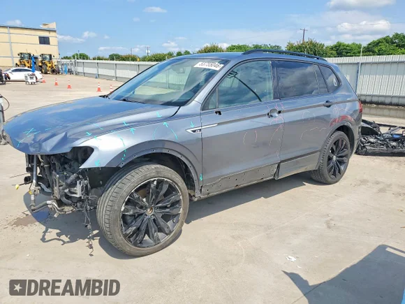 ✅ 2021 Volkswagen Tiguan SE • VIN: 3VV3B7AX2MM117675 • Lot: 53755046. Wystawiony na Copart z przebiegiem 94 522 mil. Bezpłatny archiwum sprzedaży aukcyjnych z USA i szczegółowy raport historii pojazdu na DreamBid. Zdjęcie 1.