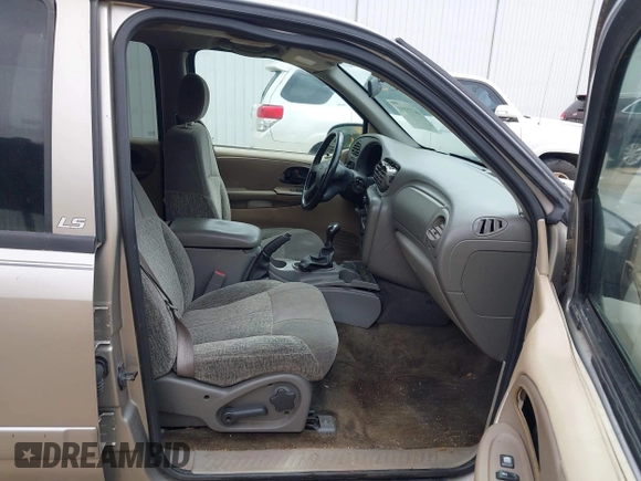 ✅ 2002 Chevrolet TrailBlazer LT • VIN: 1GNDS13S622472412 • Lot: 44723191. Wystawiony na IAAI z przebiegiem 238 417 mil. Bezpłatny archiwum sprzedaży aukcyjnych z USA i szczegółowy raport historii pojazdu na DreamBid. Zdjęcie 5.