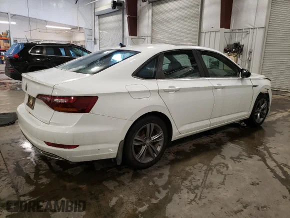✅ 2019 Volkswagen Jetta S • VIN: 3VWCB7BU6KM227058 • Лот: 43036803. Опубликован ранее на Copart с пробегом 57 150 миль. Бесплатный доступ к архиву аукционных продаж из США и подробный отчёт об истории автомобиля на DreamBid. Изображение 3.