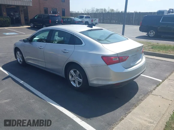 ✅ 2020 Chevrolet Malibu LS • VIN: 1G1ZC5ST7LF150328 • Lot: 44766726. Wystawiony na IAAI z przebiegiem 45 561 mil. Bezpłatny archiwum sprzedaży aukcyjnych z USA i szczegółowy raport historii pojazdu na DreamBid. Zdjęcie 3.