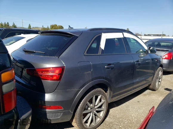 ✅ 2018 Audi Q3 Premium Plus • VIN: WA1JCCFS9JR007624 • Лот: 42453633. Опубліковано раніше на Copart з пробігом Не вказано. Безкоштовний доступ до архіву аукціонних продажів зі США та докладний звіт про історію автомобіля на DreamBid. Зображення 3.
