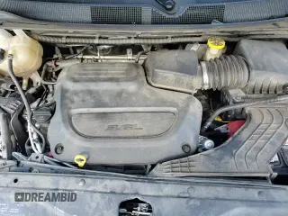 ✅ 2020 Chrysler Voyager LXi • VIN: 2C4RC1DG9LR171965 • Лот: 84765535. Опубликован ранее на Copart с пробегом 121 259 миль. Бесплатный доступ к архиву аукционных продаж из США и подробный отчёт об истории автомобиля на DreamBid. Изображение 14.