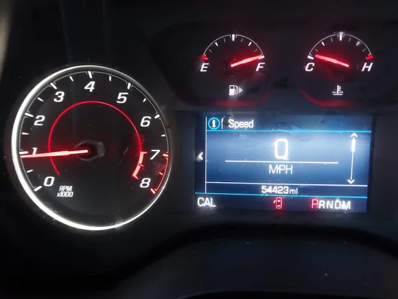 ✅ 2020 Chevrolet Camaro 1LT • VIN: 1G1FB1RS1L0114259 • Lot: 43903901. Wystawiony na IAAI z przebiegiem 54 423 mil. Bezpłatny archiwum sprzedaży aukcyjnych z USA i szczegółowy raport historii pojazdu na DreamBid. Zdjęcie 7.
