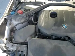 ✅ 2017 BMW 3 Series 330i • VIN: WBA8B9C33HK885072 • Lot: 86140915. Listed on Copart with 101,656 mi. Free auction sales archive from the USA and detailed vehicle history report at DreamBid. Image 15.