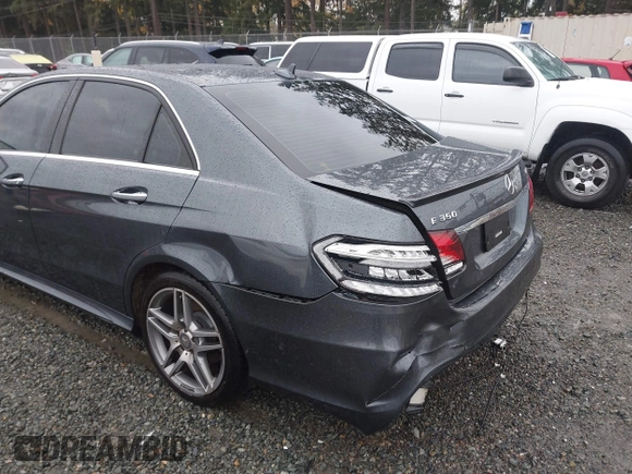 ✅ 2016 Mercedes-Benz E 350 Luxury • VIN: WDDHF8JB6GB234325 • Lot: 43589372. Wystawiony na IAAI z przebiegiem 80 314 mil. Bezpłatny archiwum sprzedaży aukcyjnych z USA i szczegółowy raport historii pojazdu na DreamBid. Zdjęcie 6.