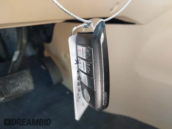 ✅ 2019 Kia Sedona EX • VIN: KNDMB5C12K6494178 • Lot: 43518104. Wystawiony na IAAI z przebiegiem 133 224 mil. Bezpłatny archiwum sprzedaży aukcyjnych z USA i szczegółowy raport historii pojazdu na DreamBid. Zdjęcie 11.