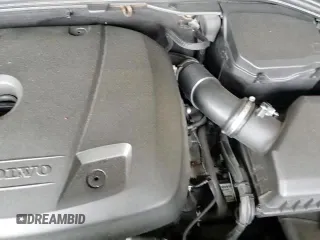 ✅ 2018 Volvo V60 • VIN: YV440MWK2J2049110 • Lot: 68353955. Wystawiony na Copart z przebiegiem 107 760 mil. Bezpłatny archiwum sprzedaży aukcyjnych z USA i szczegółowy raport historii pojazdu na DreamBid. Zdjęcie 16.