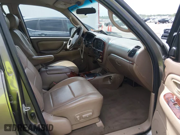 ✅ 2003 Toyota Sequoia SR5 • VIN: 5TDZT34A73S142656 • Lot: 45313117. Wystawiony na IAAI z przebiegiem 233 035 mil. Bezpłatny archiwum sprzedaży aukcyjnych z USA i szczegółowy raport historii pojazdu na DreamBid. Zdjęcie 5.