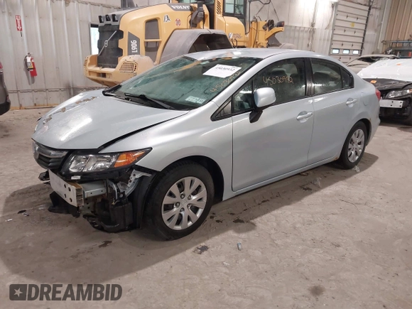 ✅ 2012 Honda Civic LX • VIN: 2HGFB2F53CH516180 • Lot: 45030932. Wystawiony na IAAI z przebiegiem 214 015 mil. Bezpłatny archiwum sprzedaży aukcyjnych z USA i szczegółowy raport historii pojazdu na DreamBid. Zdjęcie 2.