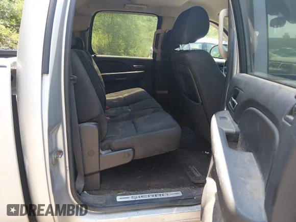 ✅ 2010 GMC Sierra 1500 SLE • VIN: 3GTRKVE36AG278223 • Lot: 45507665. Listed on IAAI with 249,959 mi. Free auction sales archive from the USA and detailed vehicle history report at DreamBid. Image 8.