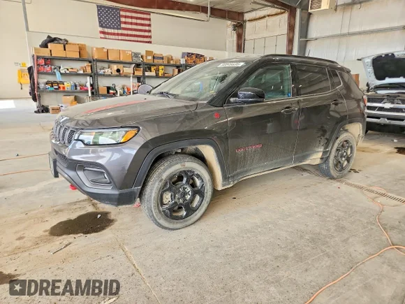 ✅ 2023 Jeep Compass Trailhawk • VIN: 3C4NJDDNXPT549878 • Lot: 56849636. Wystawiony na Copart z przebiegiem 50 564 mil. Bezpłatny archiwum sprzedaży aukcyjnych z USA i szczegółowy raport historii pojazdu na DreamBid. Zdjęcie 1.