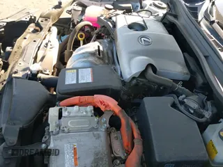 ✅ 2018 Lexus ES 300h • VIN: JTHBW1GG1J2168184 • Lot: 41755174. Wystawiony na IAAI z przebiegiem 129 851 mil. Bezpłatny archiwum sprzedaży aukcyjnych z USA i szczegółowy raport historii pojazdu na DreamBid. Zdjęcie 20.