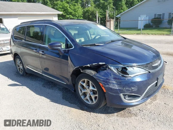 ✅ 2017 Chrysler Pacifica Touring L • VIN: 2C4RC1BG5HR512546 • Лот: 45291963. Опубликован ранее на IAAI с пробегом 208 088 миль. Бесплатный доступ к архиву аукционных продаж из США и подробный отчёт об истории автомобиля на DreamBid. Изображение 1.