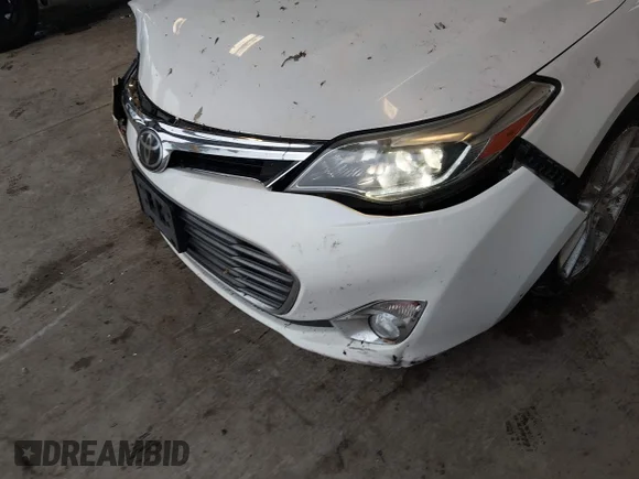 ✅ 2013 Toyota Avalon Limited • VIN: 4T1BK1EB6DU054187 • Lot: 43838916. Wystawiony na IAAI z przebiegiem 199 951 mil. Bezpłatny archiwum sprzedaży aukcyjnych z USA i szczegółowy raport historii pojazdu na DreamBid. Zdjęcie 6.