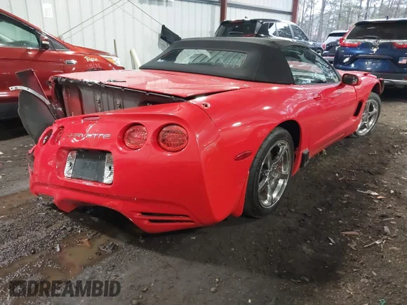 ✅ 2002 Chevrolet Corvette • VIN: 1G1YY32G225118721 • Lot: 43998514. Wystawiony na IAAI z przebiegiem 53 380 mil. Bezpłatny archiwum sprzedaży aukcyjnych z USA i szczegółowy raport historii pojazdu na DreamBid. Zdjęcie 4.