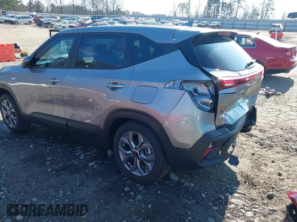 ✅ 2026 Kia Seltos LX • VIN: KNDEP2AA6T7844480 • Lot: 44022184. Wystawiony na IAAI z przebiegiem 2 181 mil. Bezpłatny archiwum sprzedaży aukcyjnych z USA i szczegółowy raport historii pojazdu na DreamBid. Zdjęcie 3.