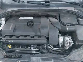 ✅ 2014 Volvo XC60 R-Design Premier Plus • VIN: YV4902DZ1E2545631 • Lot: 43698863. Wystawiony na IAAI z przebiegiem 196 601 mil. Bezpłatny archiwum sprzedaży aukcyjnych z USA i szczegółowy raport historii pojazdu na DreamBid. Zdjęcie 19.