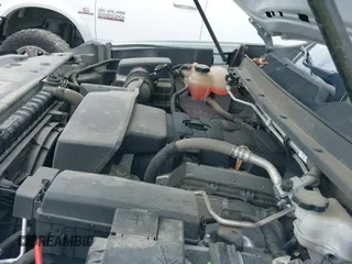 ✅ 2021 GMC Canyon 2WD Elevation Standard • VIN: 1GTG5BEA0M1118949 • Lot: 42244253. Wystawiony na IAAI z przebiegiem 81 283 mil. Bezpłatny archiwum sprzedaży aukcyjnych z USA i szczegółowy raport historii pojazdu na DreamBid. Zdjęcie 19.