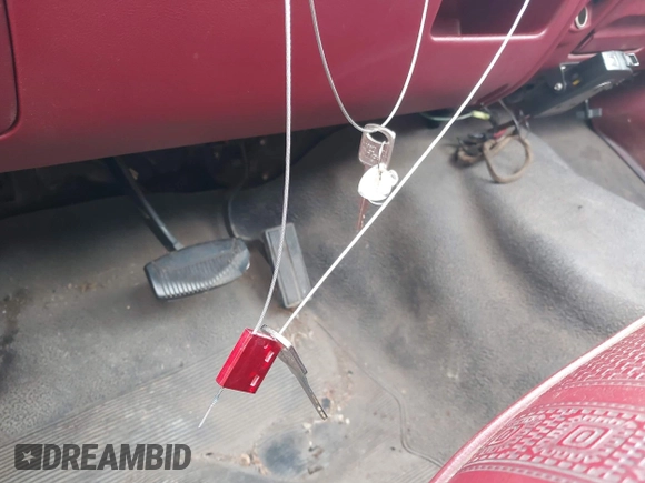 ✅ 1996 Ford F-250 • VIN: 2FTHF25F7TCA64771 • Lot: 44909366. Listed on IAAI with 203,860 mi. Free auction sales archive from the USA and detailed vehicle history report at DreamBid. Image 11.