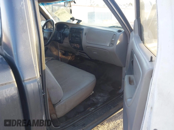 ✅ 1996 Ford Ranger XL • VIN: 1FTCR10U2TUC68069 • Лот: 44241706. Опубліковано раніше на IAAI з пробігом 164 545 миль. Безкоштовний доступ до архіву аукціонних продажів зі США та докладний звіт про історію автомобіля на DreamBid. Зображення 5.