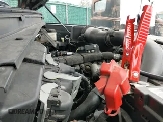 ✅ 2022 Lincoln Navigator Standard • VIN: 5LMJJ3NT8NEL10342 • Lot: 41164471. Wystawiony na IAAI z przebiegiem 175 571 mil. Bezpłatny archiwum sprzedaży aukcyjnych z USA i szczegółowy raport historii pojazdu na DreamBid. Zdjęcie 19.