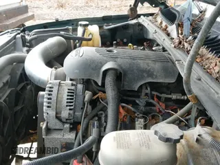 ✅ 2006 Chevrolet Silverado 1500 LT2 • VIN: 2GCEK19B961345518 • Lot: 43680253. Wystawiony na IAAI z przebiegiem 164 328 mil. Bezpłatny archiwum sprzedaży aukcyjnych z USA i szczegółowy raport historii pojazdu na DreamBid. Zdjęcie 16.