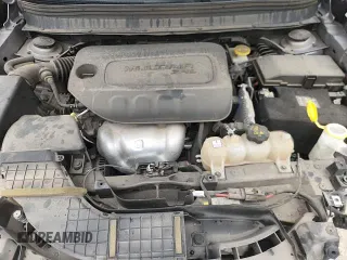 ✅ 2019 Jeep Cherokee Latitude • VIN: 1C4PJLCBXKD325891 • Lot: 86310755. Wystawiony na Copart z przebiegiem 69 985 mil. Bezpłatny archiwum sprzedaży aukcyjnych z USA i szczegółowy raport historii pojazdu na DreamBid. Zdjęcie 15.