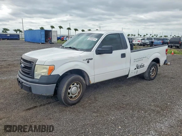 ✅ 2013 Ford F-150 XL • VIN: 1FTMF1CM6DKE43252 • Lot: 55568816. Wystawiony na Copart z przebiegiem 129 955 mil. Bezpłatny archiwum sprzedaży aukcyjnych z USA i szczegółowy raport historii pojazdu na DreamBid. Zdjęcie 1.